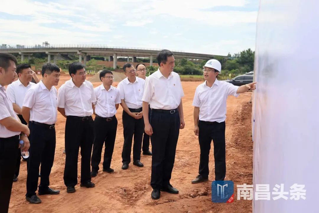 李红军调研南昌绕城高快西二环项目建设情况